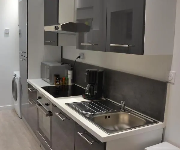 Petit T2 hypercentre avec terrasse privée